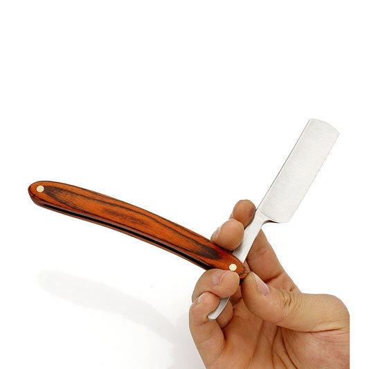 Brici cu mâner de lemn